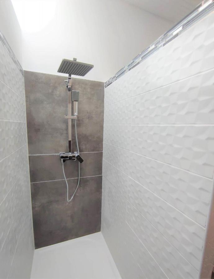 Appartement Oingt - Les Meublés des Pierres Dorées Theize Esterno foto